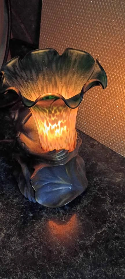 Frog Tulip Tiffany Lamp Brass Blown Glass Vintage Rare - photo 3