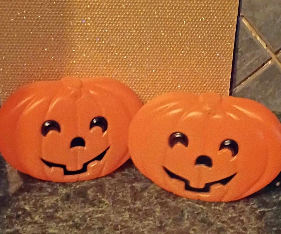 Vintage Pumpkin Jack O Lantern Hanging Blow Molds Pair 80s