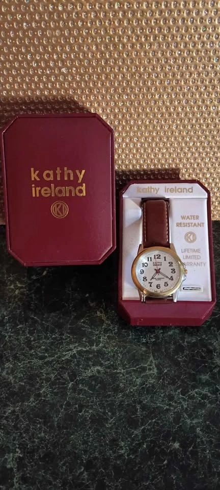 Kathy Ireland Vintage Leather Band Watch w Box 90s As Is
