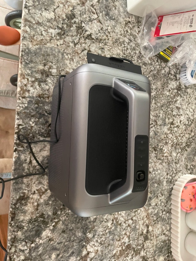 Outdoor rated battery powered projector - Anker Nebula Mars 3 - photo 3