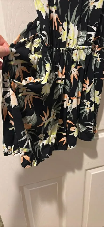 Black and Floral Romper image indicator(3)
