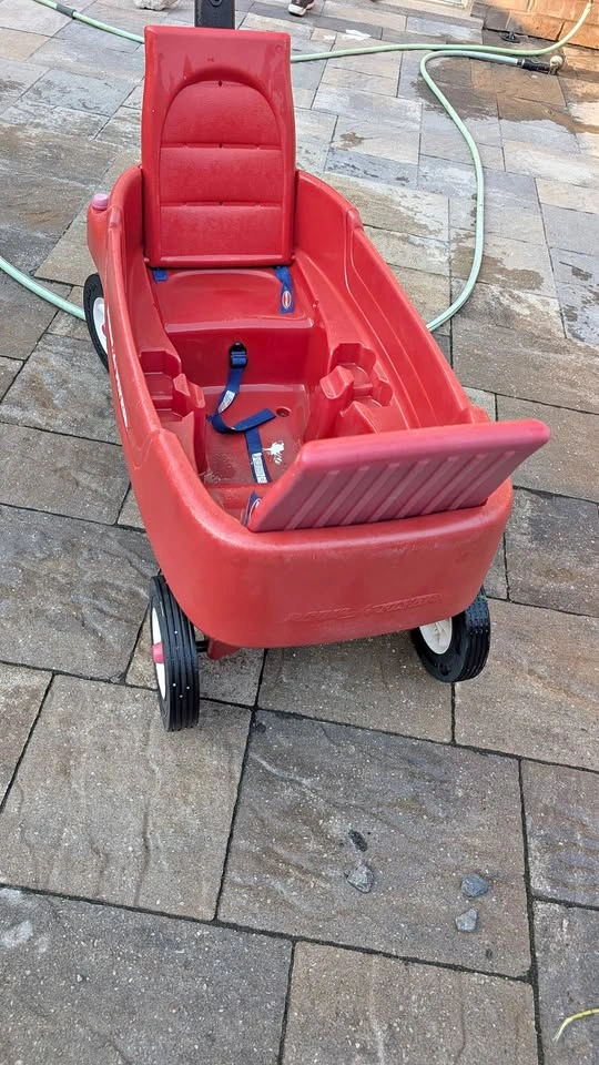 Radio Flyer Red Wagon | Used