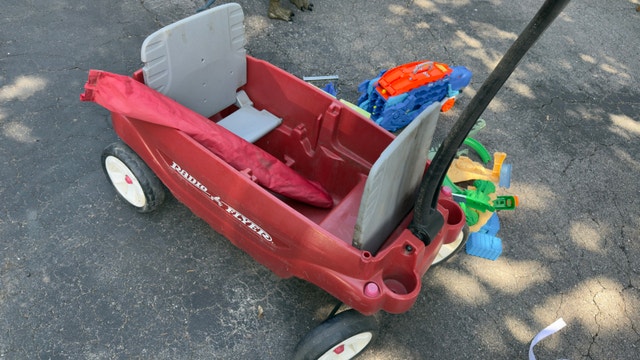 Radio Flyer Wagon - photo 2