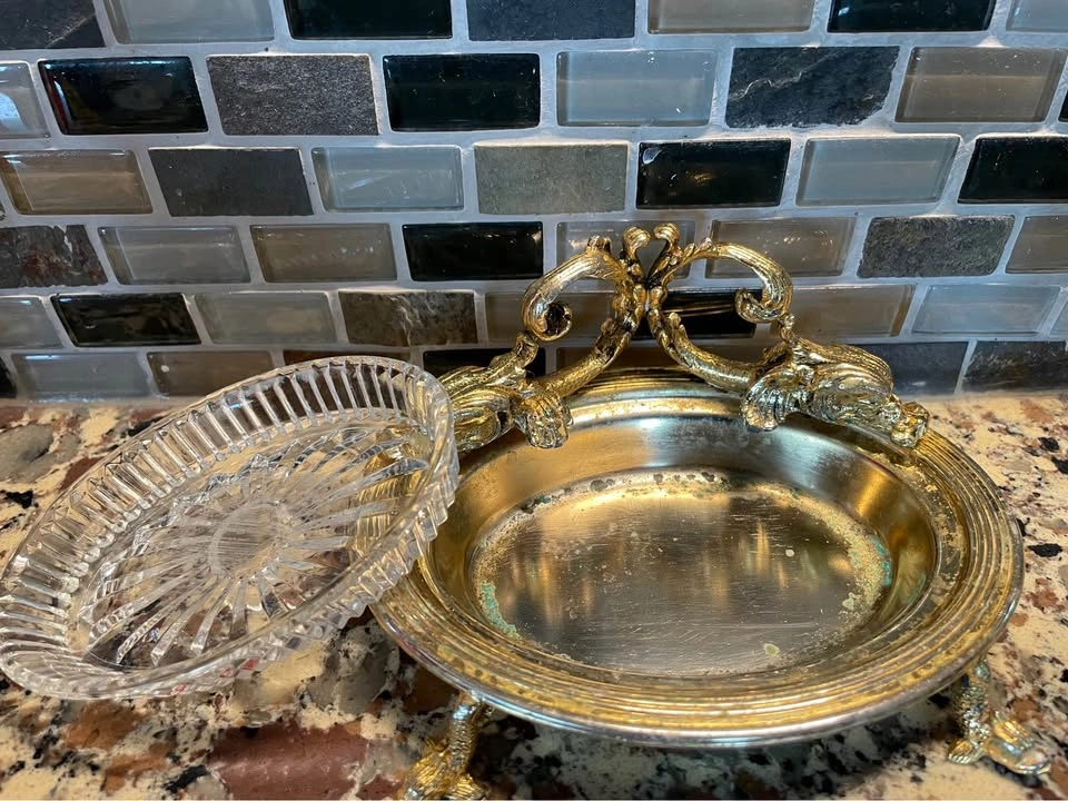 Vintage Gilded Brass Dolphin Soap Dish / Vanity Tray - photo 4