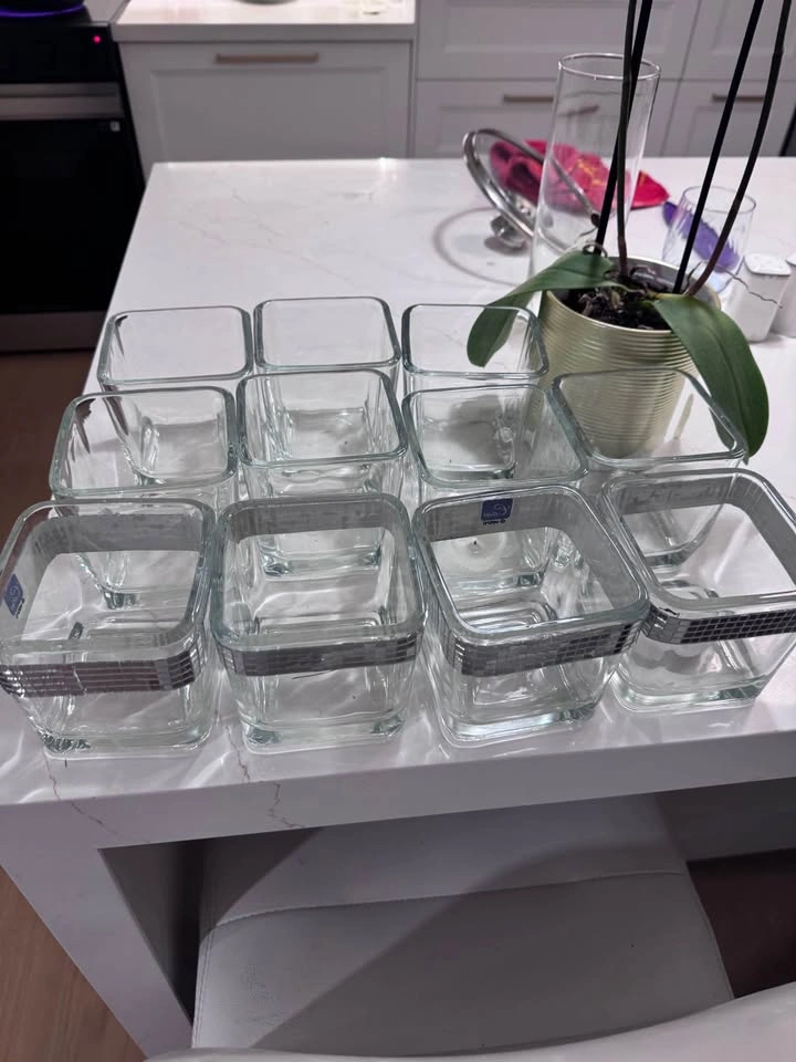 Set of 11 Square Glass Vases - photo 2