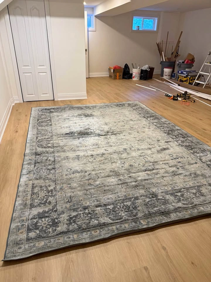 Large Blue and Grey Traditional Floral Area Rug
