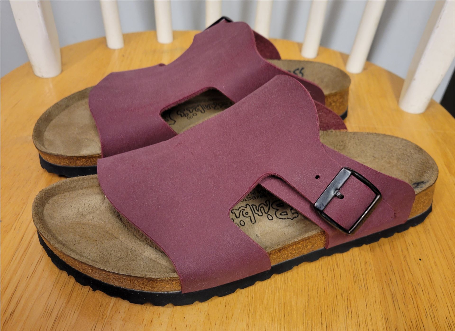 Birkis by Birkenstock Burgundy women's sandals size 8 / Excellen - photo 2