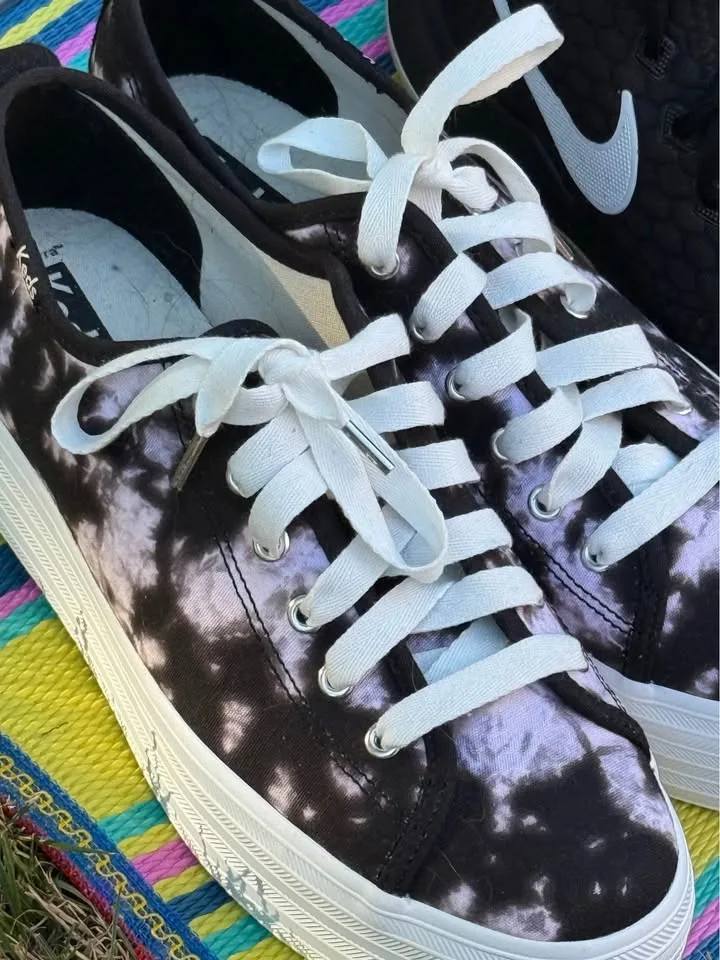 Women's size 9 Keds image indicator(2)