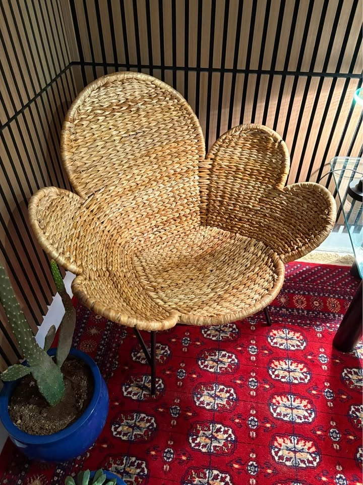 VINTAGE MCM WOVEN DAISY JUTE ACCENT CHAIR! - photo 2
