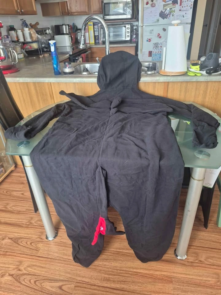 Adult Toothless Onesie 2XL - photo 3