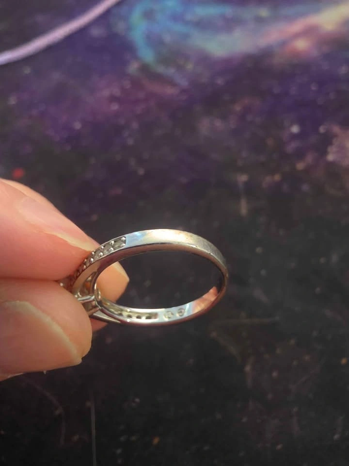 Silver-tone ring with clear stones - photo 4