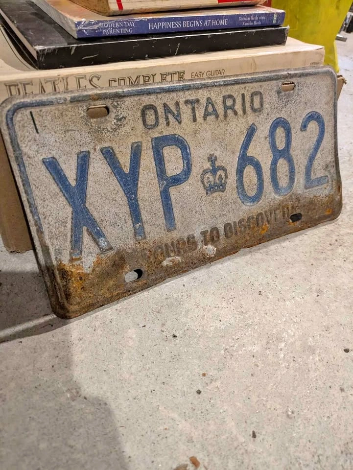 Vintage 60's Ontario License Plate