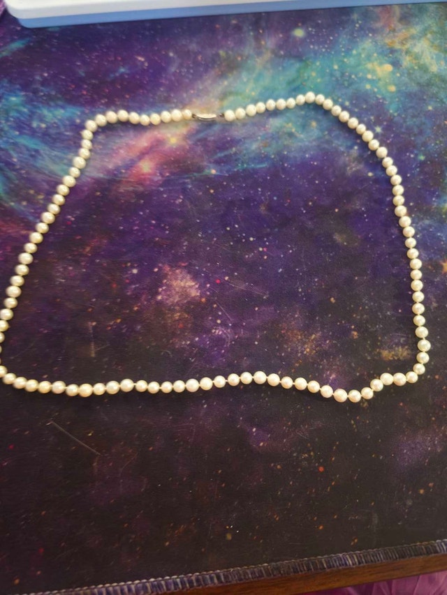 Pearl Necklace - photo 2