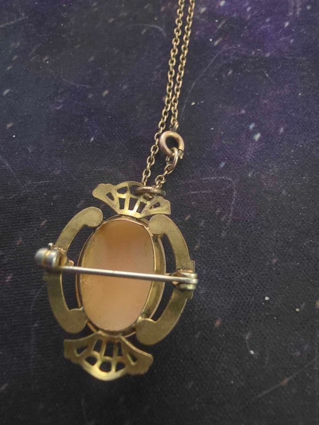 Vintage Cameo Necklace - photo 3