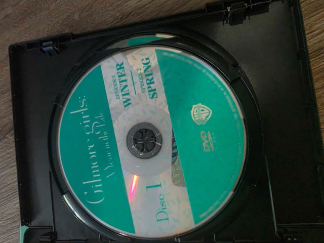 Warner Bros. Gilmore Girls: A Year in the Life DVD - photo 4