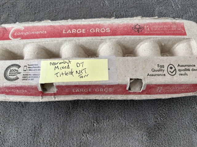 Titleist Golf Balls Near Mint Condition - photo 2