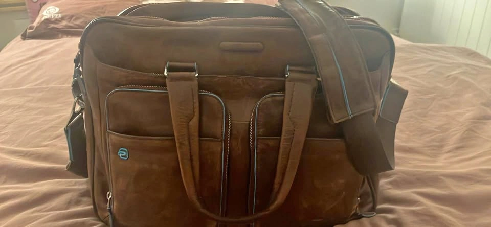 Piquadro Italian leather
