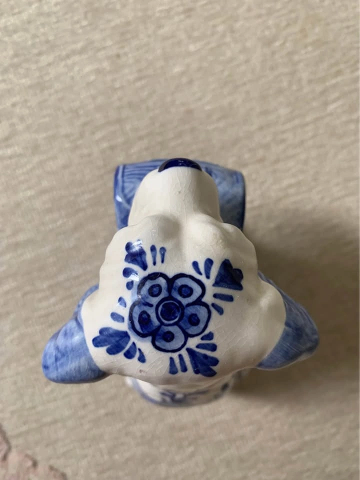 Adorable Vintage Hand Painted Delft Blue Dog Figurine Coin Bank - photo 3