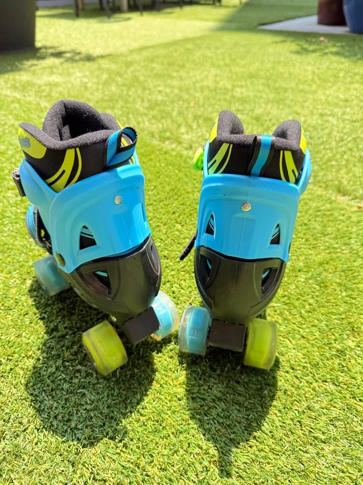Adjustable Roller Skates size L (5-8) - photo 4