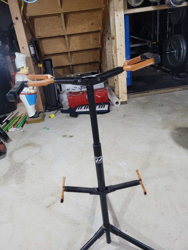 guitar stand