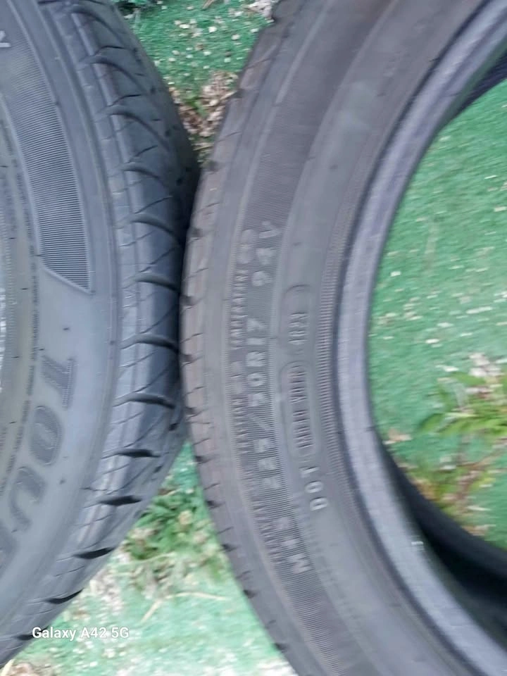 2x 225/50/17 tires
