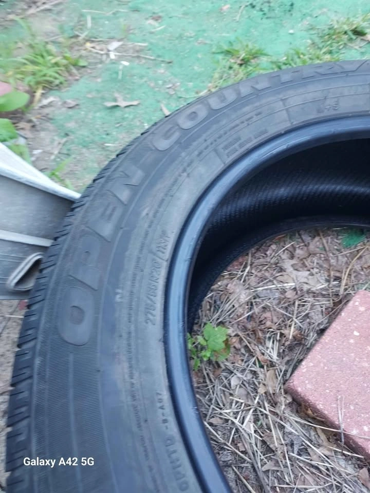 275-55-20 Tires - photo 3