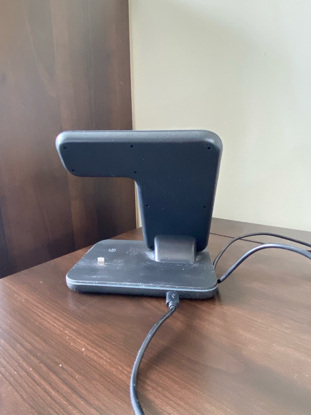 Charging station base (iPhone AirPods Apple Watch) - photo 3