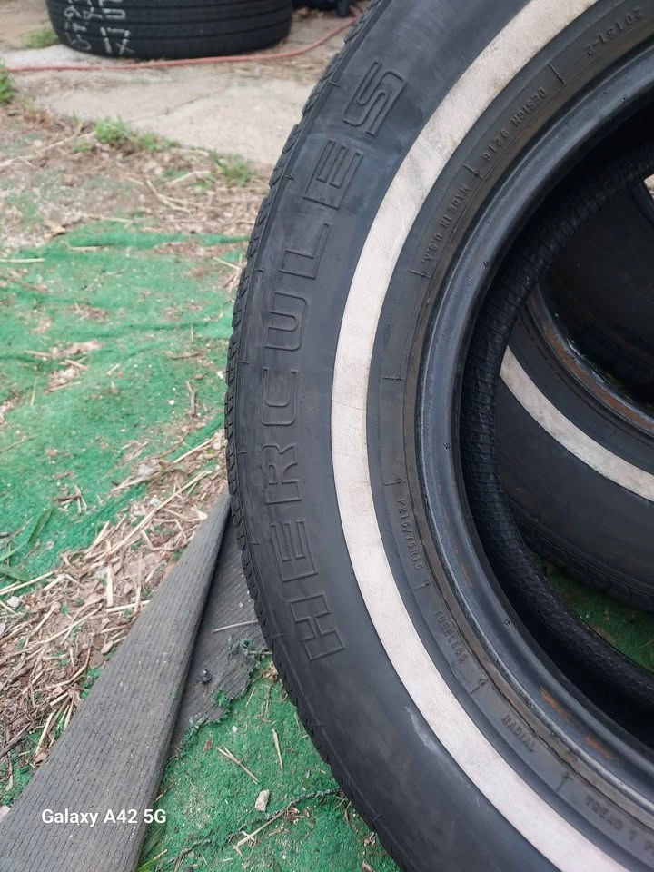 3x 215/75/15 tires - photo 2