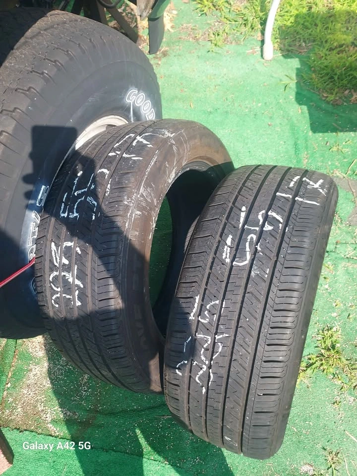 2x 225/55/17 Ironman Tires