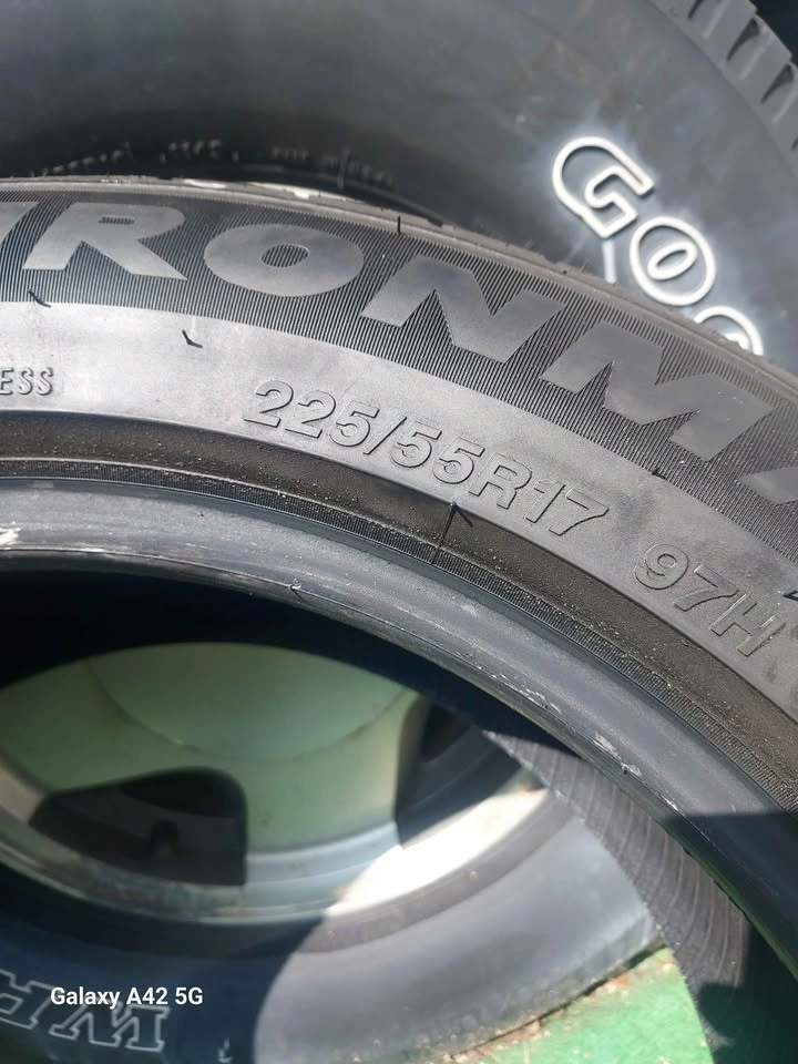 2x 225/55/17 Ironman Tires - photo 3