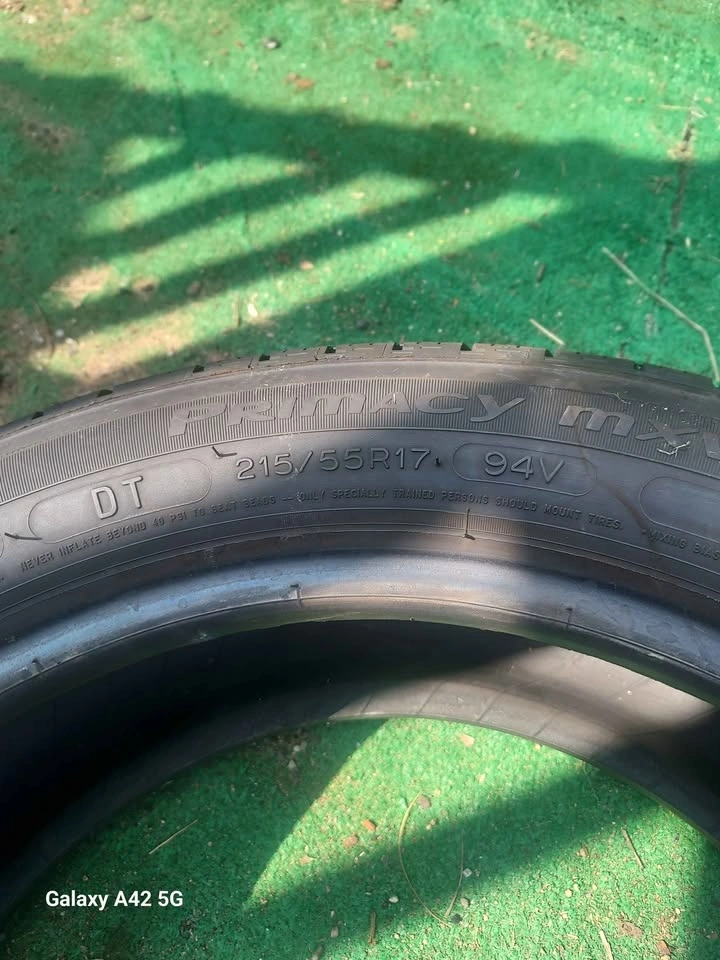 Michelin Primacy MXV4 215/55R17 Tire - photo 3