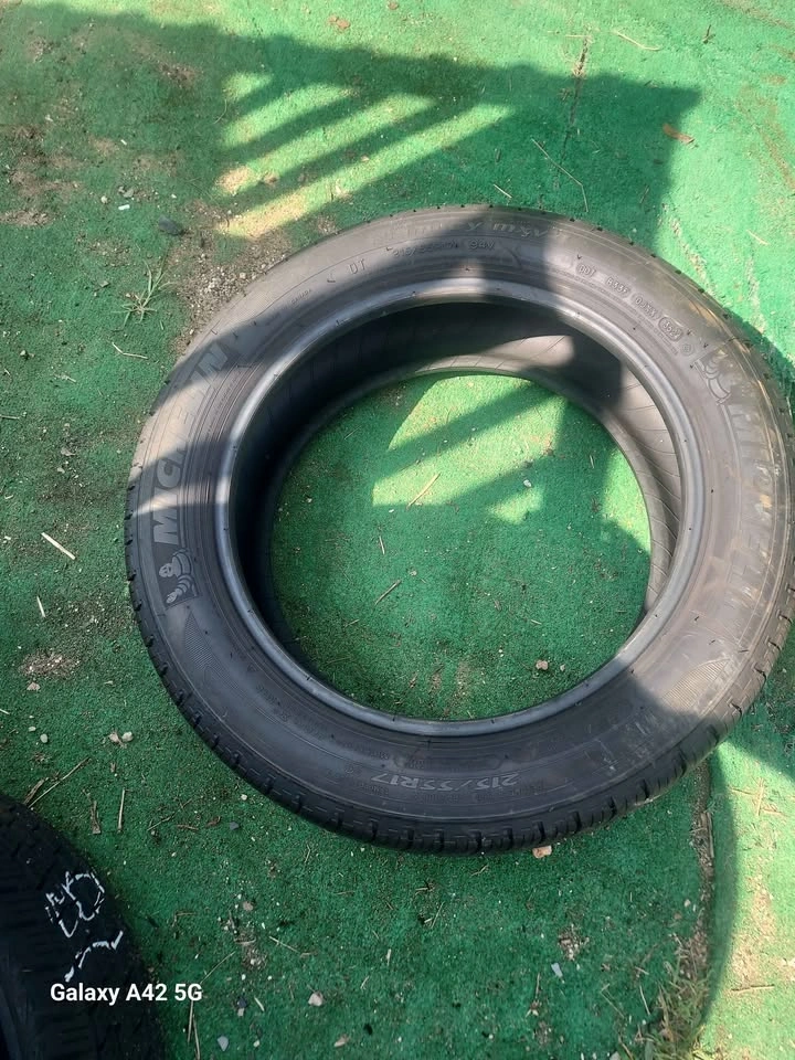 Michelin Primacy MXV4 215/55R17 Tire - photo 4