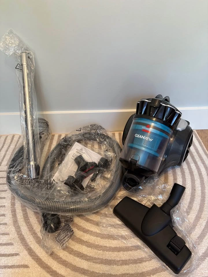 Used Bissell CleanView Bagless Cannister Vacuum - photo 3