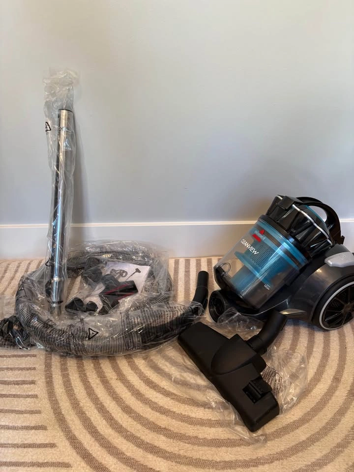 Barely Used Bissell CleanView Canister Vacuums - photo 5