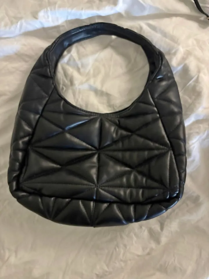Black Quilted Puffer HandbagBlack Quilted Puffer Handbag thumbnail
