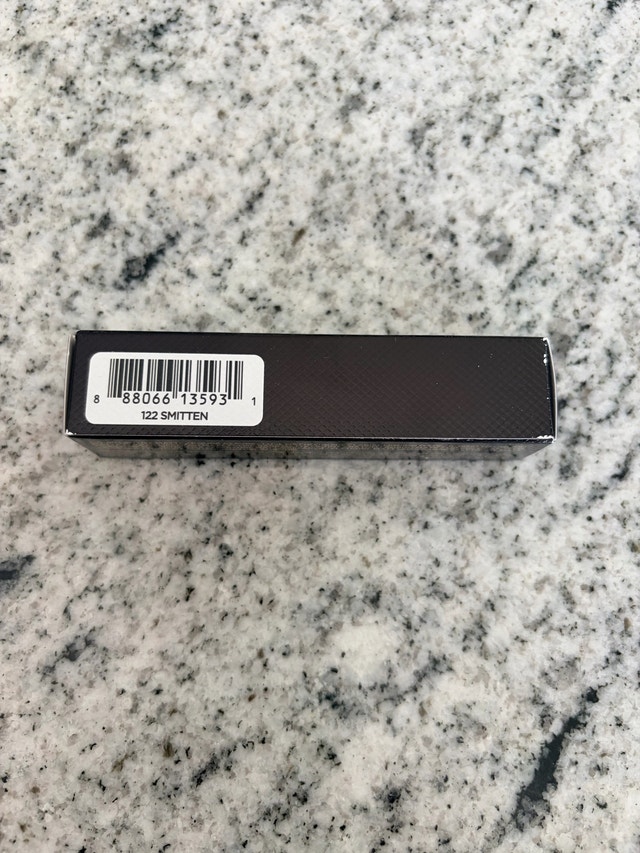 NWT : Tom Ford liquid lip luxe matte #122 smitten 6ml - photo 5