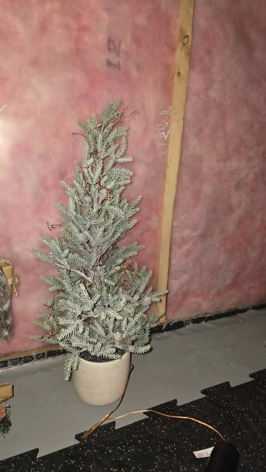 Holiday Wreath and Small Potted Artificial Tree - photo 4