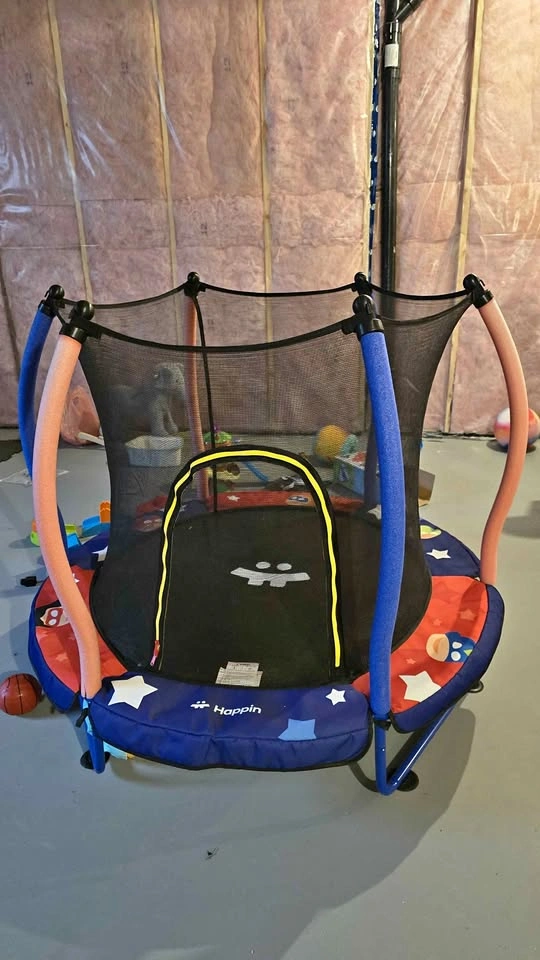 Happin 55-Inch Kids Trampoline