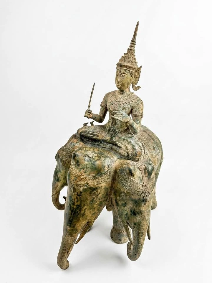 Heavy Vintage Bronze Three-Headed Elephant Statue (Erawan / Indr