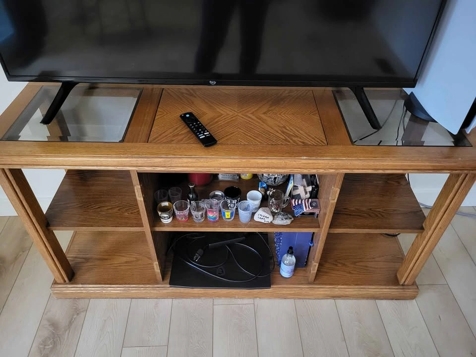 Solid Wood TV Stand / Media Console – Clean & Sturdy - photo 3