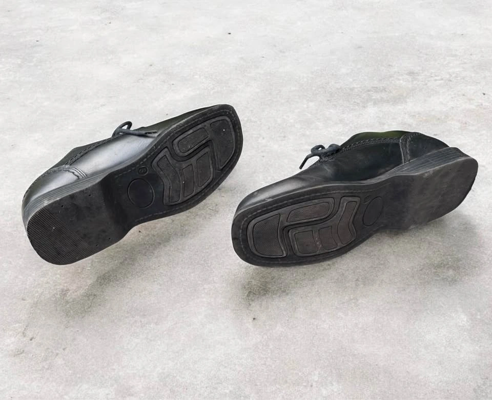 Protocol Black Leather Shoes Size 3 - photo 2