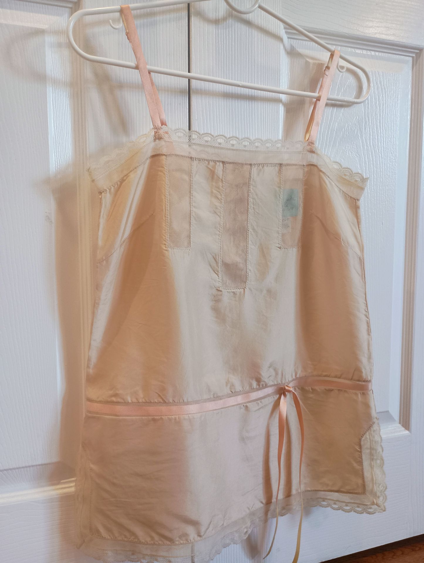 Kimchi & Blue 100% Silk Slip Tank with Mesh Panels & Lace Trim - photo 2