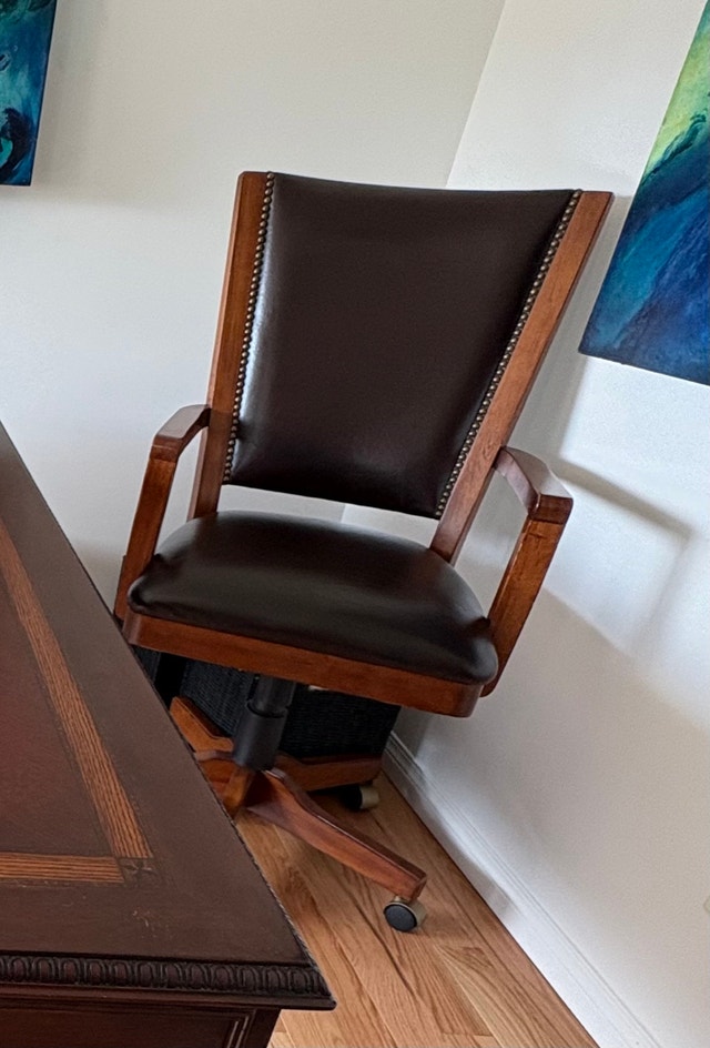 Office swivel chair