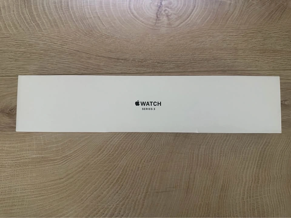 Apple Watch Series 3 42mm - photo 2