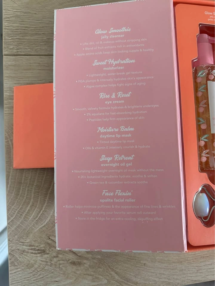 Awake Beauty Glow Smoothie Skincare Gift Set - photo 4