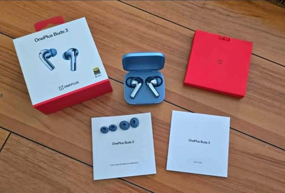 OnePlus Buds 3 - Splendid Blue - With Box and Eartips