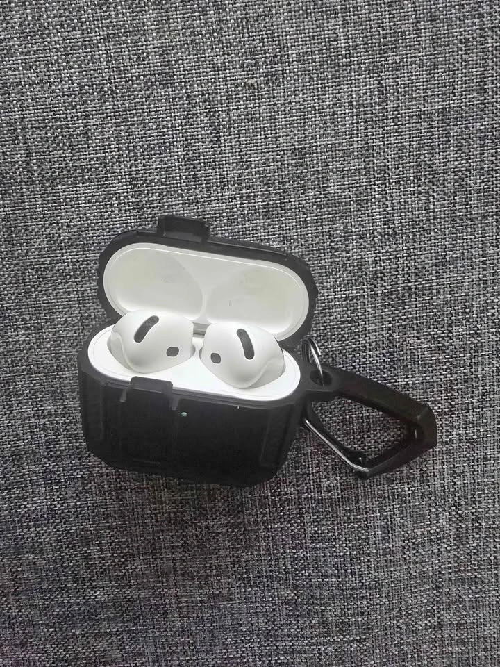 Apple AirPods 4 with Original Box and Protective Case - photo 4