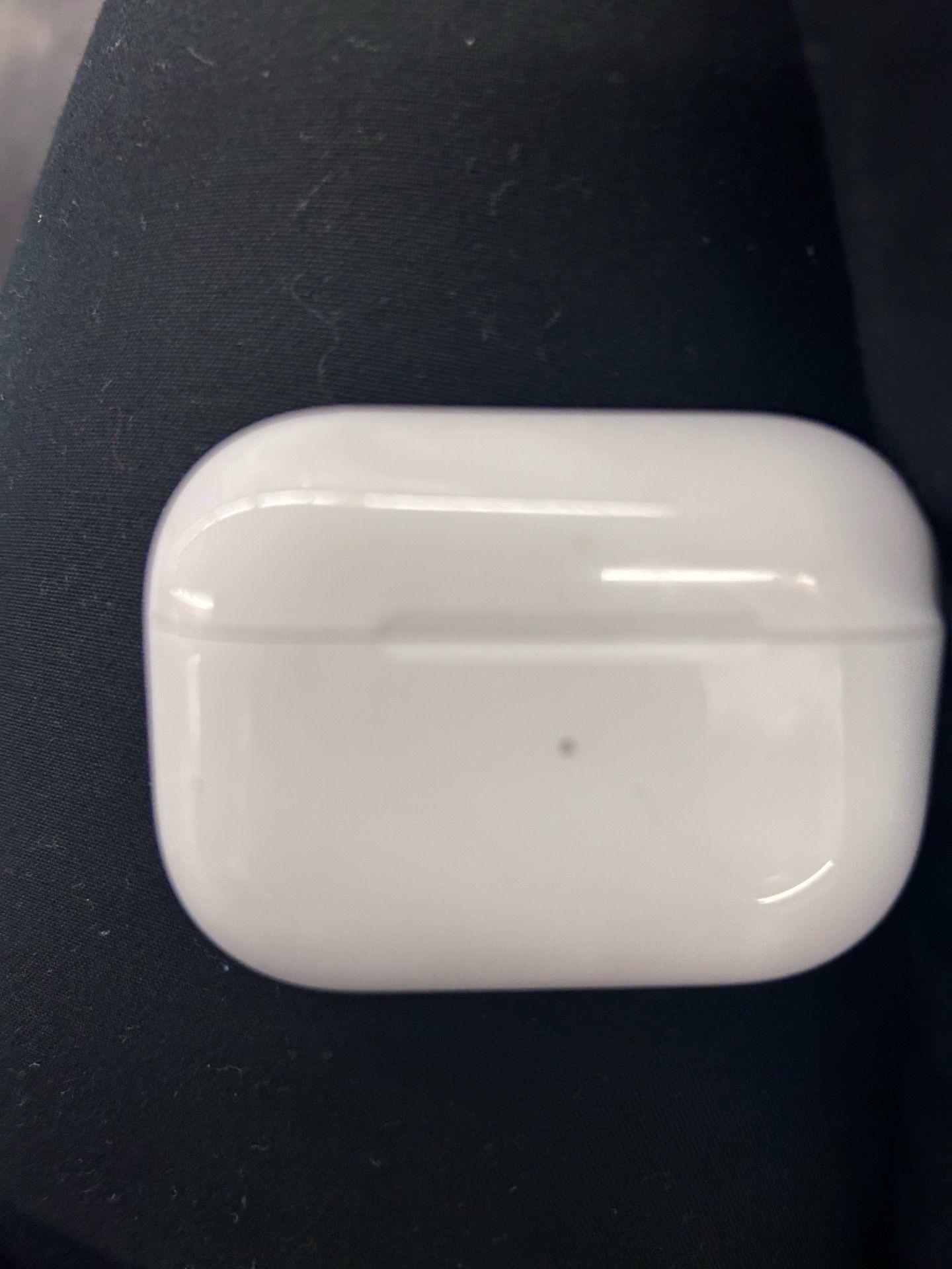 AirPods Pro 1 gen charging case