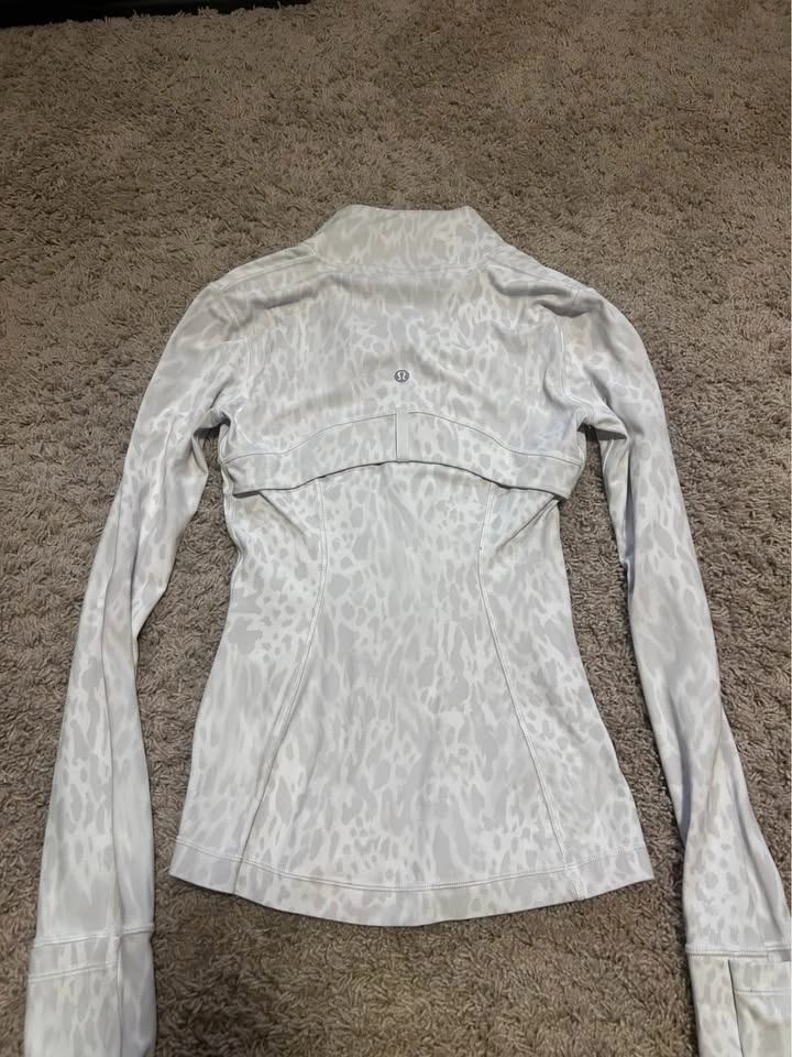 Lululemon Define Jacket Leopard Camo White Grey - photo 2