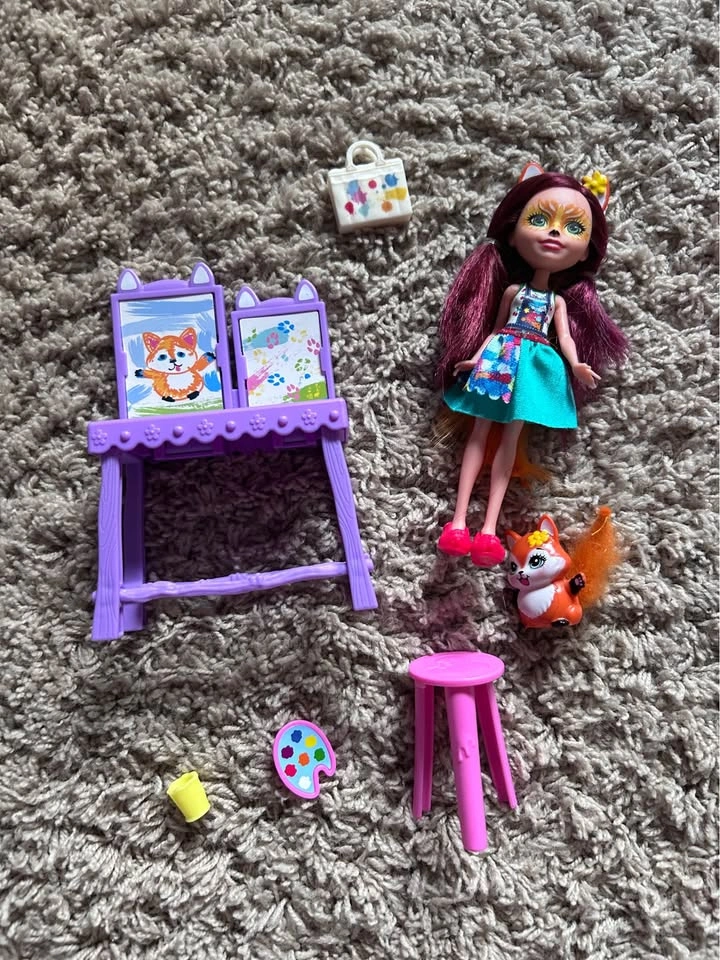 Enchantimals Art Studio and Kitchen Playset Lot - photo 3